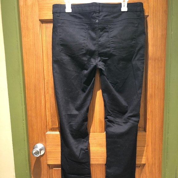 Prana Kara Jean (Black Out) - Picture 2 of 3
